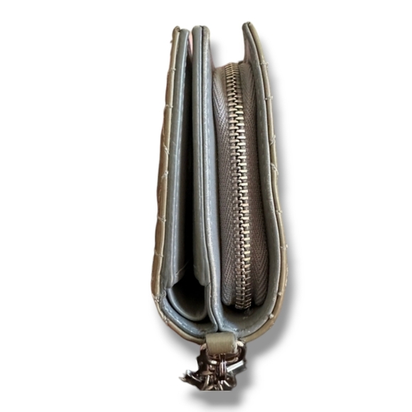 Christian Dior Cannage Lady Dior Lotus Patent Wallet - Picture 6 of 10